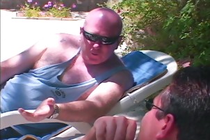 Titless Starlet Gets A Facial Cumshot From Kinky Guys Titless Starlet Gets A Facial Cumshot From Kinky Guys